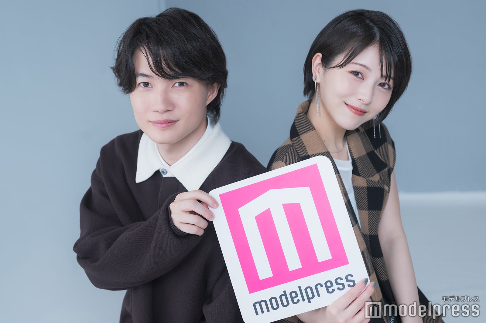 神木隆之介、浜辺美波（C）モデルプレス