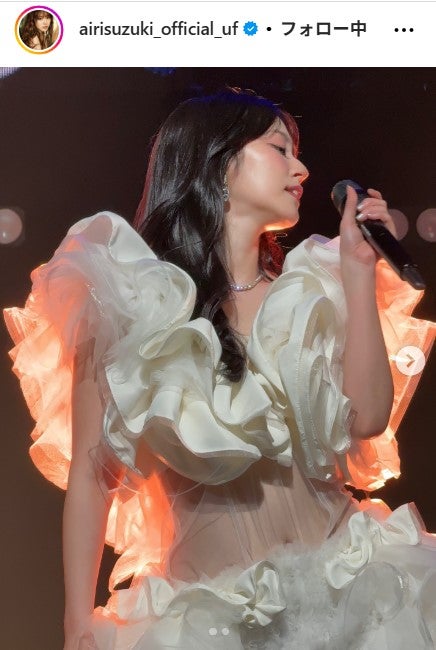 ワンピース 冬用 もこもこ シースルー 鈴木愛理 着用 鈴木愛理、ウエスト透け衣装で美くびれ輝く「芸術的」「女神」と