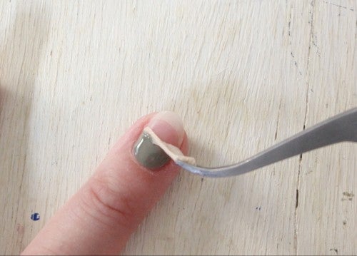 根元側に剥がすのがポイント