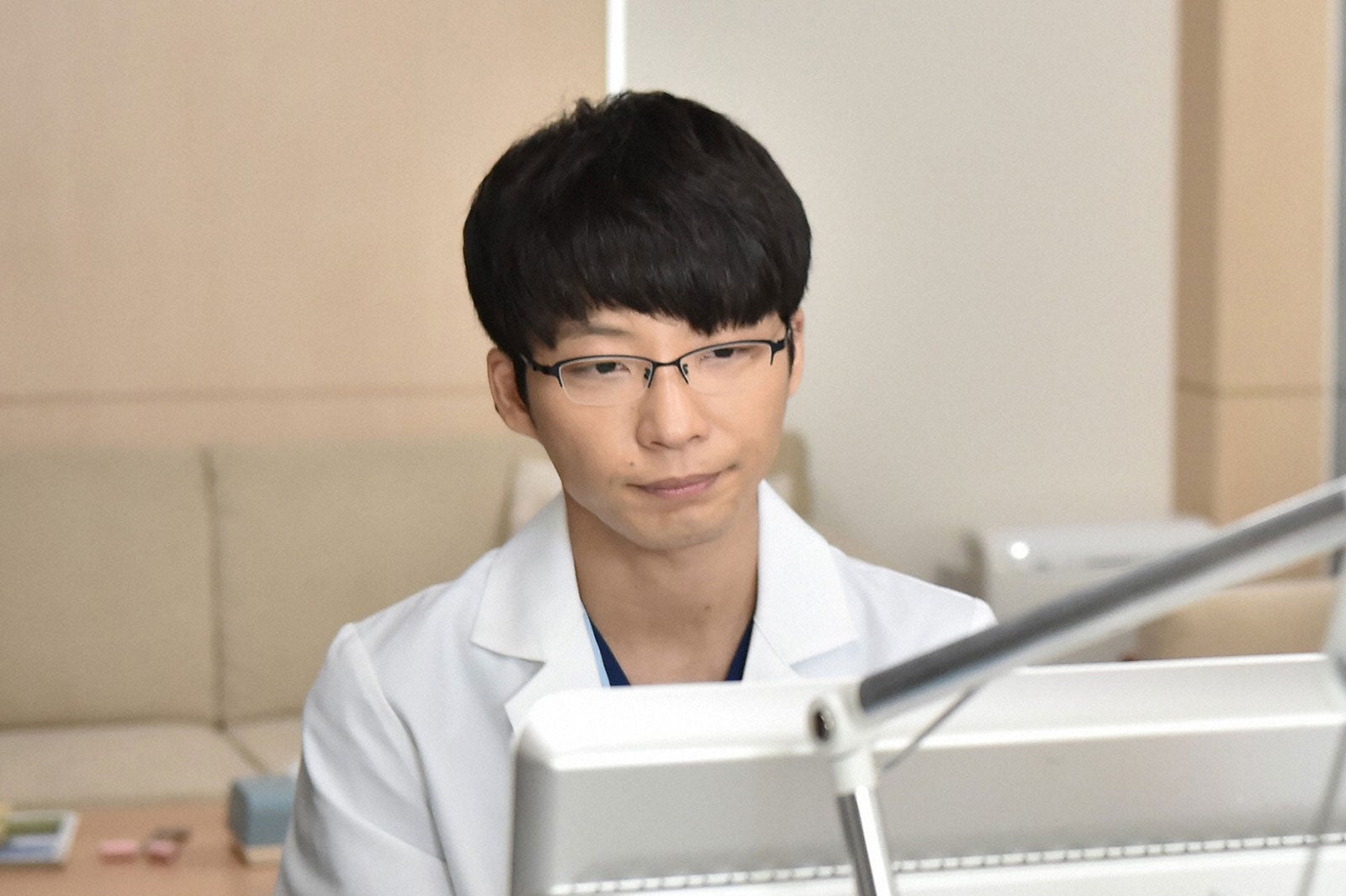 星野源／「コウノドリ」第1話より（画像提供：TBS）