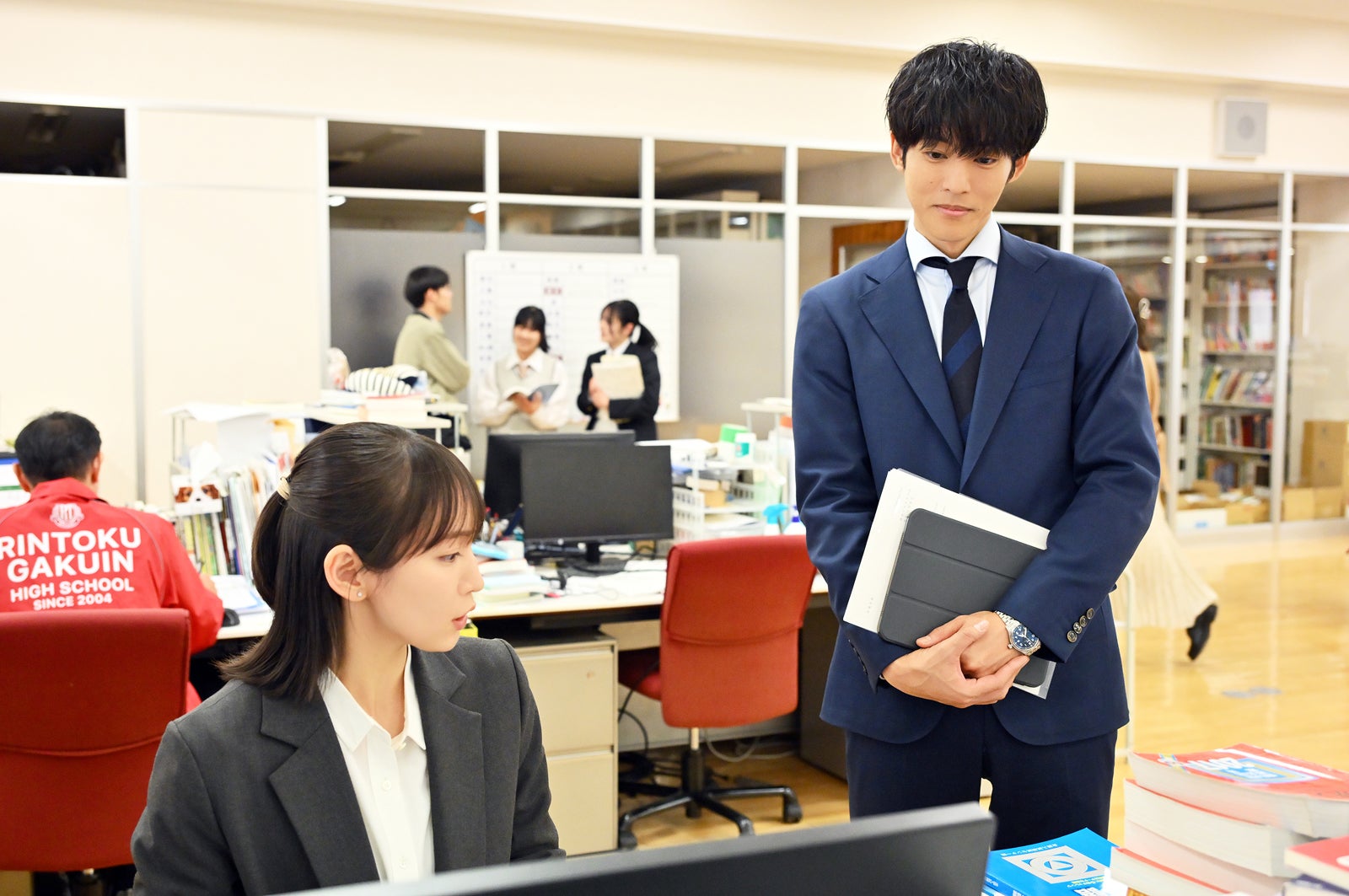 吉岡里帆、松坂桃李「御上先生」第3話（C）TBS