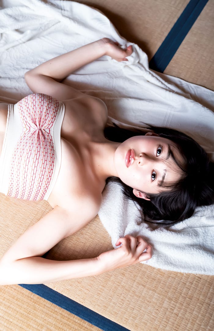 白濱美兎(C)佐藤裕之/集英社