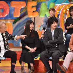 （前列左から）笑福亭鶴瓶、篠原涼子、坂口健太郎、上島竜兵（後列左から）若槻千夏、紅蘭（C）日本テレビ
