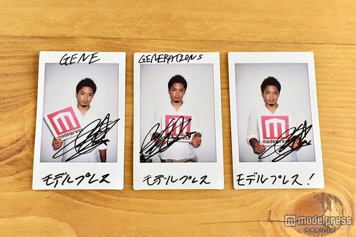 直筆サイン入りチェキ