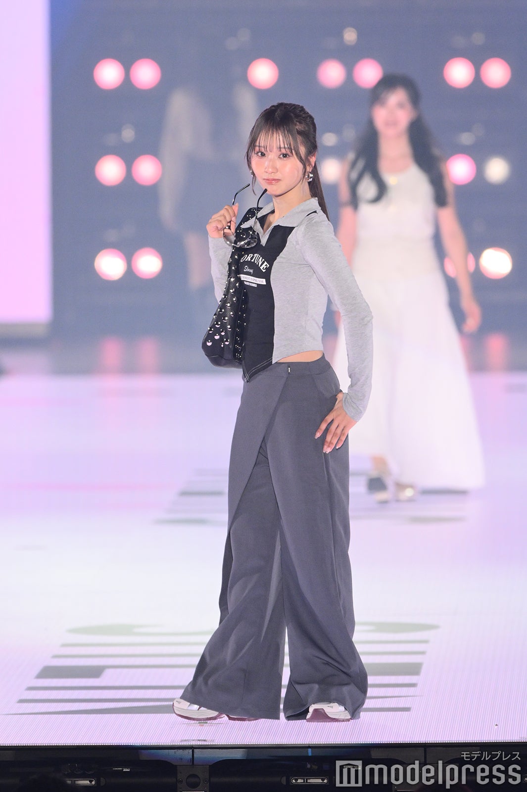 （C）モデルプレス