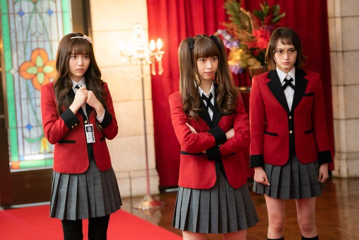 (左から)秋田汐梨、森川葵、萩原みのり/「賭ケグルイ双」最終話より (C)河本ほむら・尚村透・斎木桂/SQUARE ENIX(C)2021 ドラマ「賭ケグルイ双」製作委員会