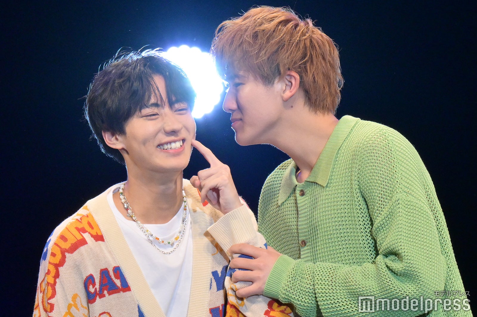 小林希大、新井谷悠（C）モデルプレス