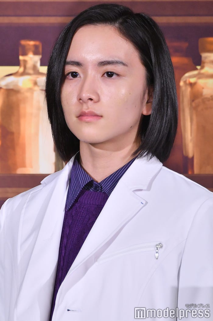 板垣李光人/「神酒クリニックで乾杯を」(C)モデルプレス