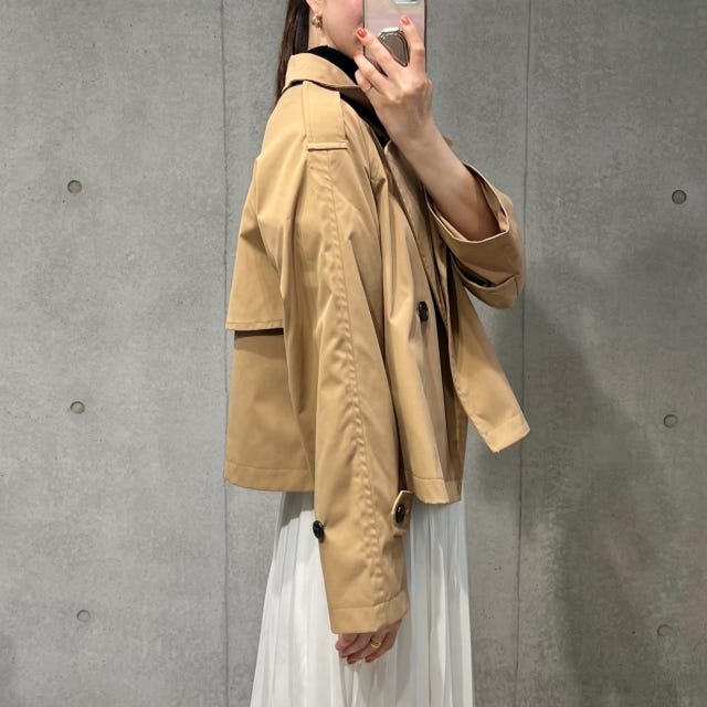 GU　ショート　トレンチ　ジャケット　広がり
