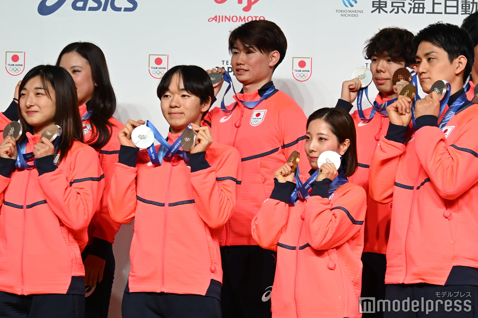 「第25回オリンピック冬季競技大会 TEAM JAPAN 帰国時記者会見」に出席した選手たち（C）モデルプレス