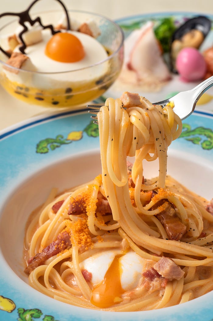 「カフェ・ポルトフィーノ」スペシャルセット1,880 円 ※イメージ (C)Disney