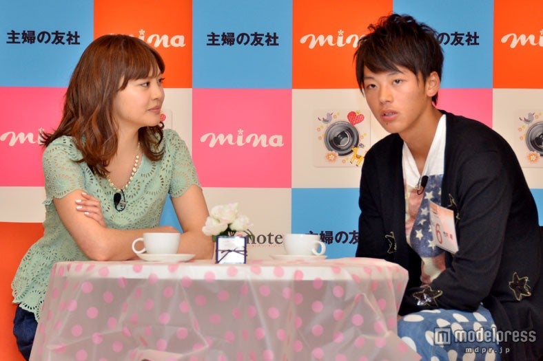 ファイナリストとの恋愛寸劇の様子