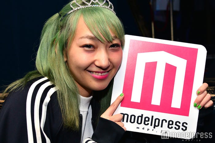 モデルプレスのインタビューに応じたあっこゴリラ(C)モデルプレス