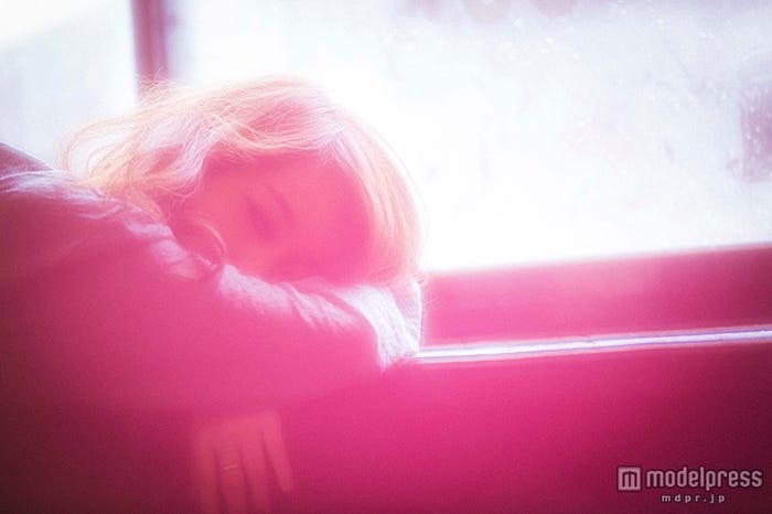 オープニングアクトを飾る杉恵ゆりか