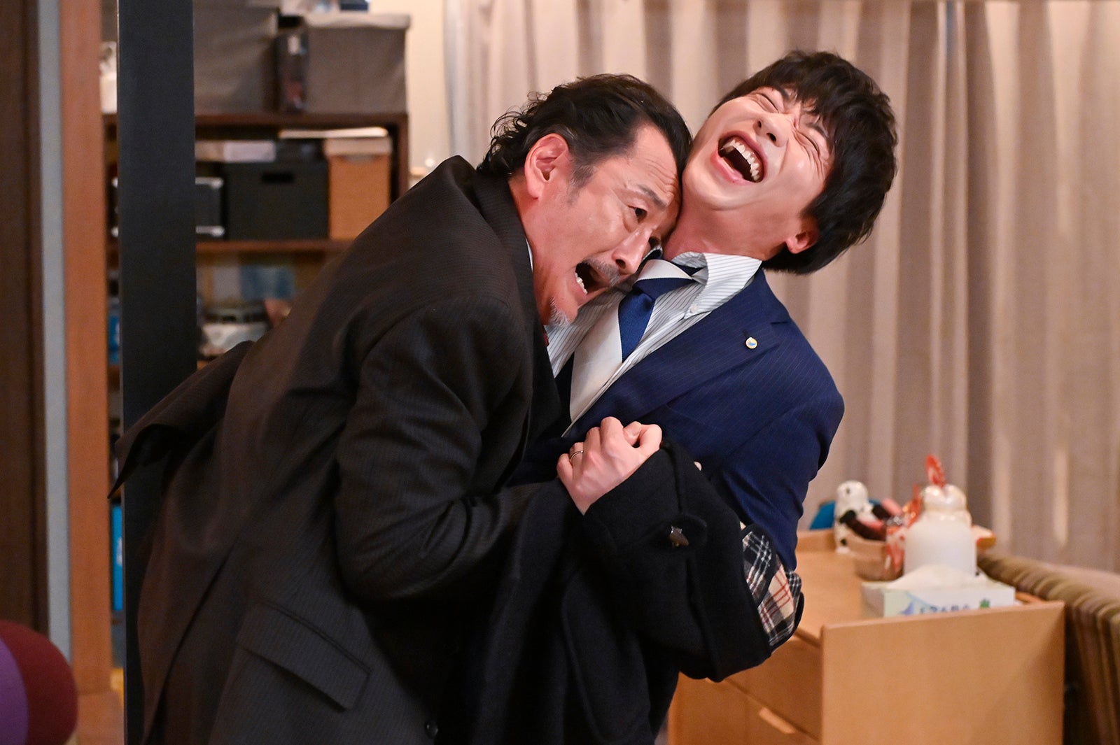 吉田鋼太郎、田中圭「おっさんずラブ-リターンズ-」第1話（C）テレビ朝日