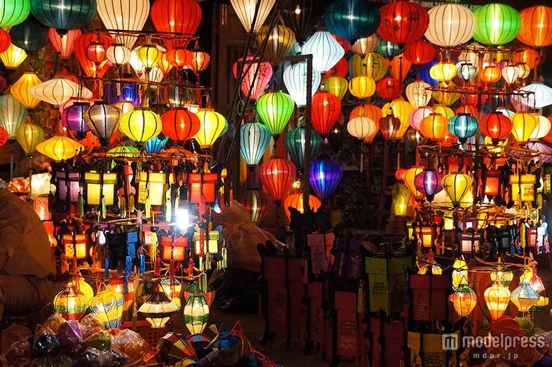 幻想的なランタンが彩る、国内最大級のベトナムフェス開催