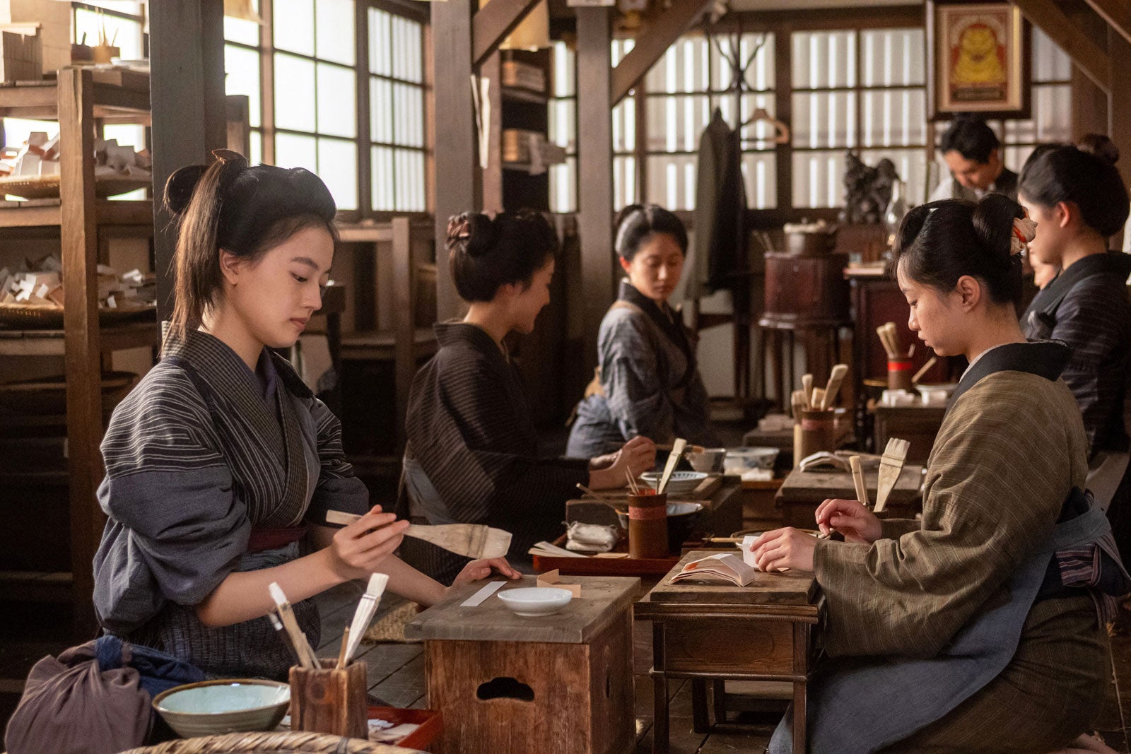 上坂樹里ら「風、薫る」第1話（C）NHK