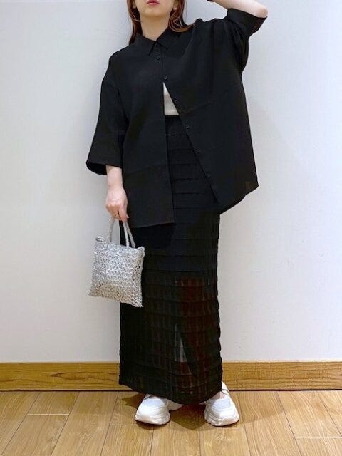 黒タイトスカート コーデ 黒タイトスカート 大人コーデ