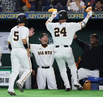 巨人が逆転で2カード連続勝ち越し！代打・大城卓三が劇的逆転アーチ 井上温大が7回1失点で復活の1勝