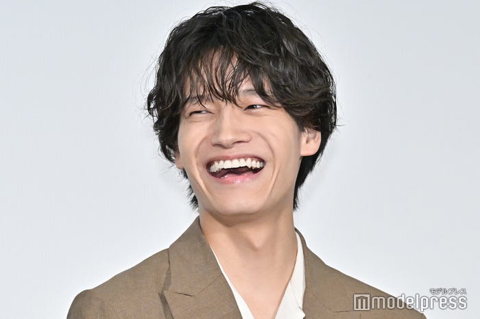 佐野晶哉(C)モデルプレス