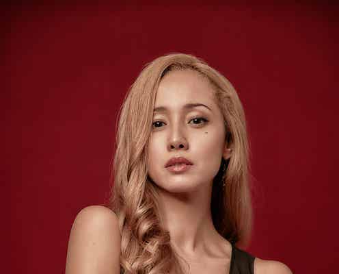 沢尻エリカ、女優復帰 金髪姿で舞台初主演決定<欲望という名の電車>