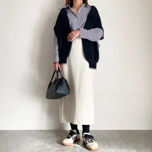 きれいめカジュアルコーデ アディダスSamba大人女性おすすめきれいめカジュアルコーデ