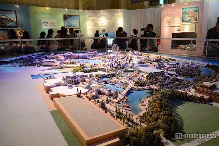 画像24 50 ディズニーシー誕生の歴史 ショー パレ ドの懐かしいコスチュームも D23 Expo Japan 15 レポ モデルプレス 画像24 50 ディズニーシー誕生の歴史 ショー パレ ドの懐かしいコスチュームも D23 Expo Japan 15 レポ モデルプレス