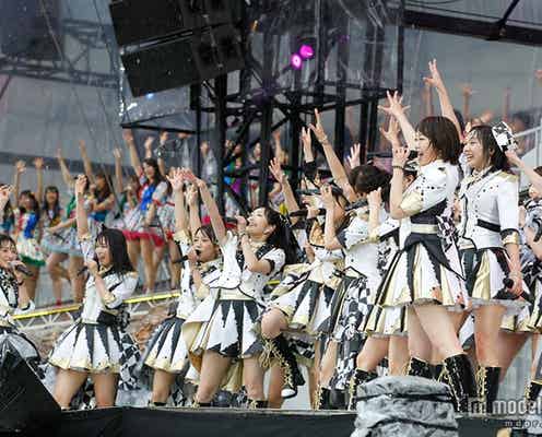 AKB48総選挙ライブ開催、迫力歌唱も大雨で予定変更<セットリスト>