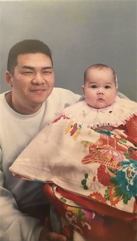 村重杏奈、幼少期の“激レア親子2ショット”が話題「この頃から村重すぎる」「昨日撮ったのかと思った」