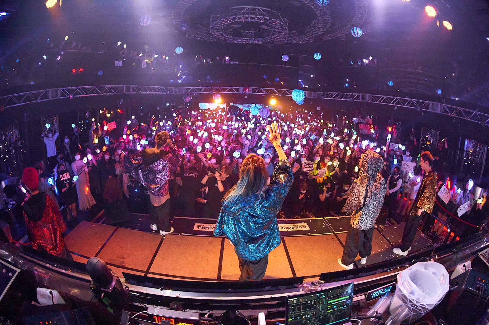 「レペゼン恐怖のカウントダウンライブ ～ガチで生配信～」（提供写真）