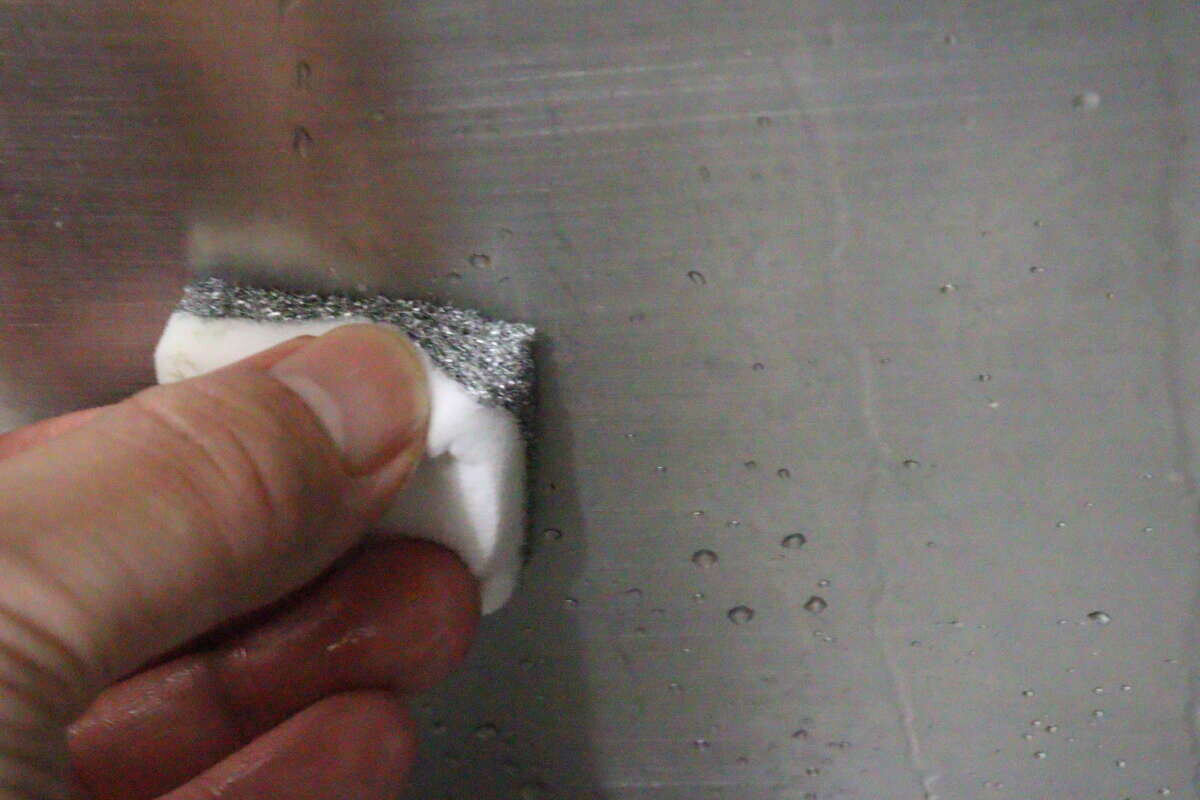 ダイソー シンクお掃除シート+メラミン(落ち落ちV) ダイソーのシンクお掃除シート+メラミン(落ち落ちV)のアルミニウム側