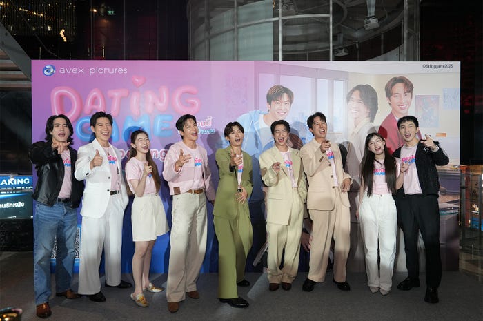 「Dating Game~口説いてもいいですか、ボス!?~」ファングリーティングの様子(C)datinggame2025