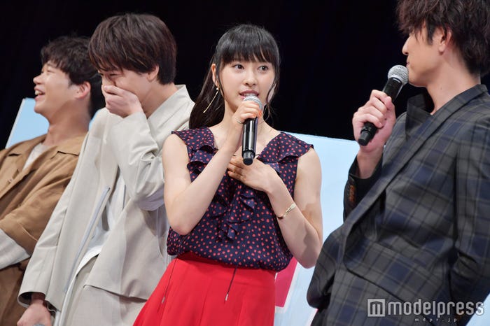 土屋太鳳、間宮祥太朗 (C)モデルプレス