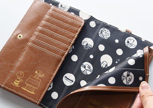 ムック本　ムック　付録　人気　おすすめ　オススメ　宝島社　宝島　レビュー　便利　優秀　当たり　最高　傑作　スヌーピー　SNOOPY　お財布ショルダーバッグ　お財布ショルダー　財布　スマホケース　裏地