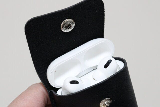 セリア ワイヤレスイヤホンケースホルダー セリア ワイヤレスイヤホンケースホルダー