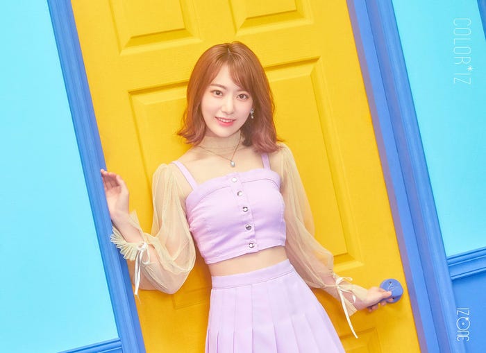 宮脇咲良(C)OFF THE RECORD