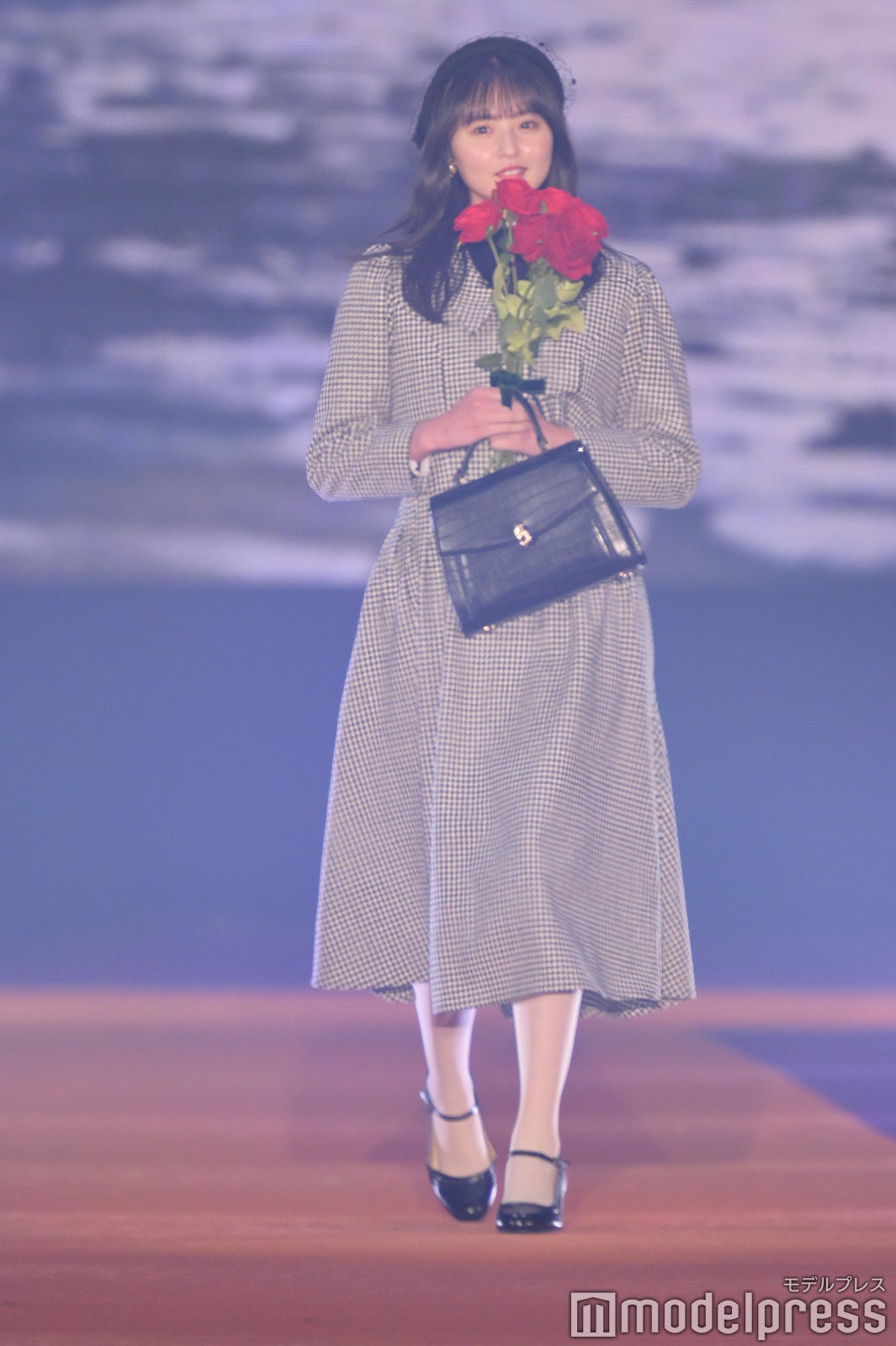 （C）モデルプレス