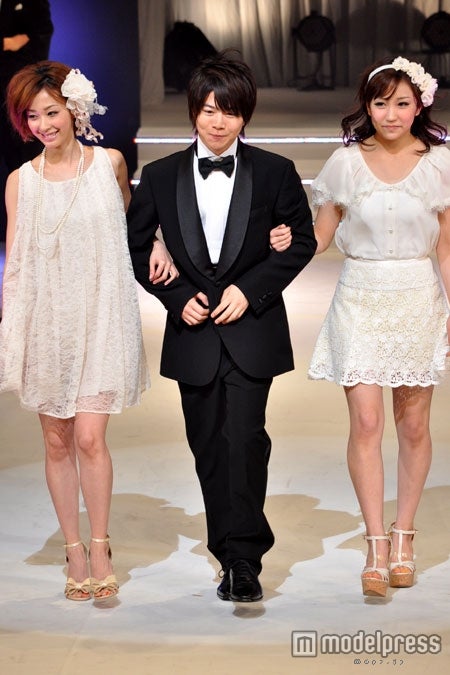 （写真左から）SAORI、西井幸人、上間美緒