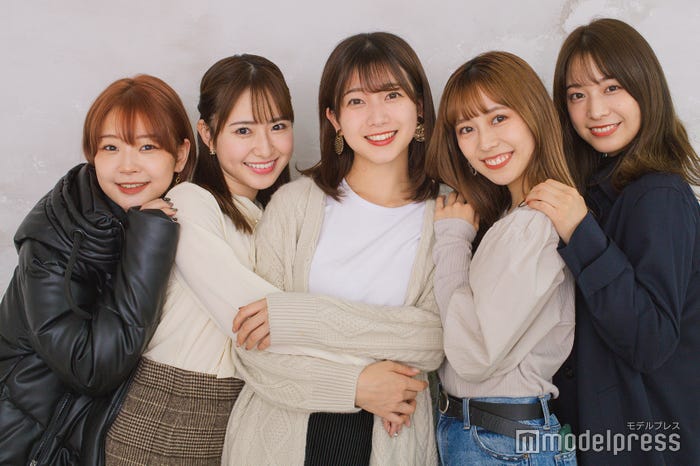 「ミス立教2020」ファイナリスト(左から)(左から)友田紗季さん、伊藤彩華さん、樋口花果さん、潘佳伊さん、山口清香さん (C)モデルプレス