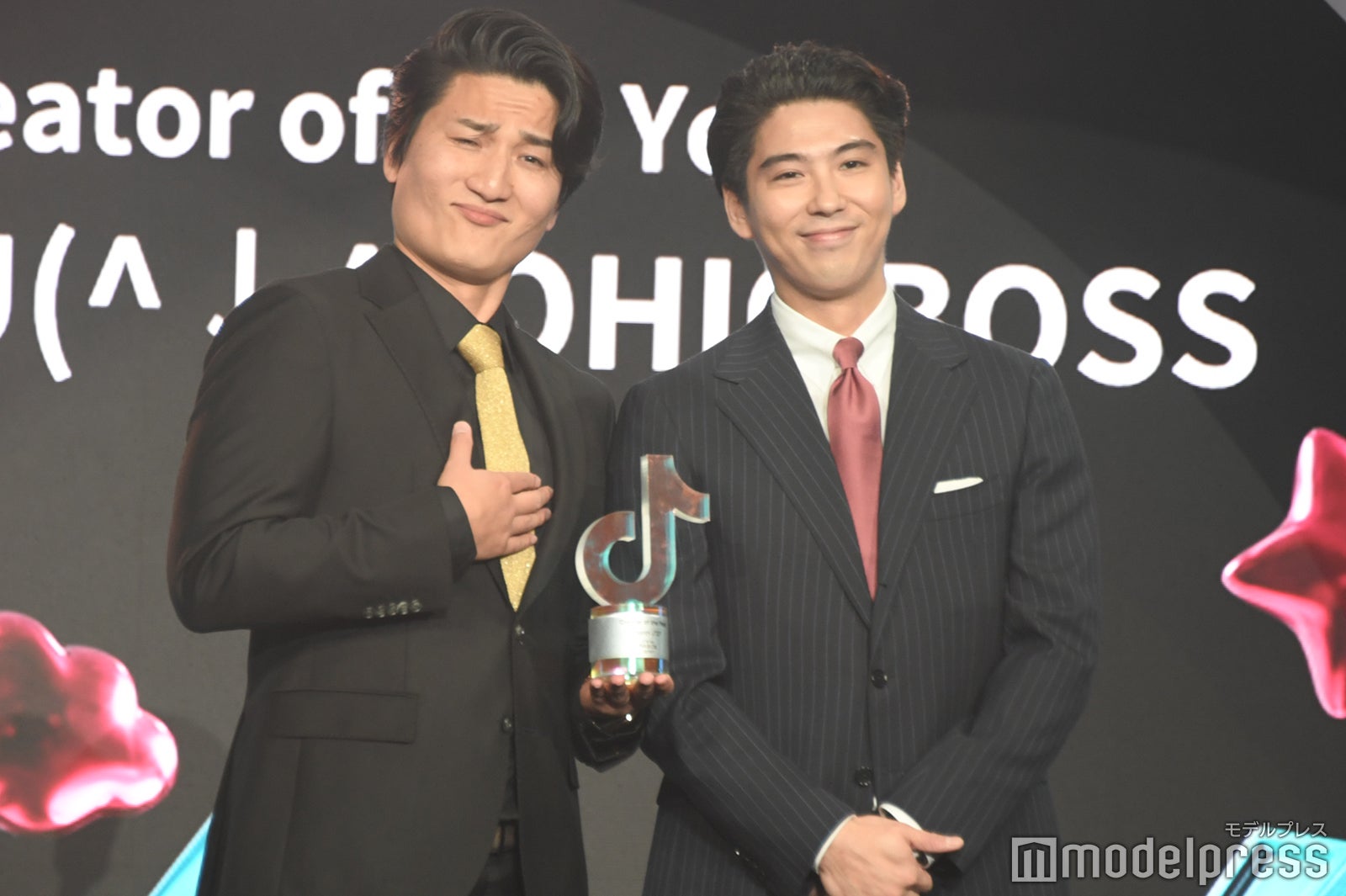 SATOYU(^↓^)OHIOBOSS、賀来賢人（C）モデルプレス