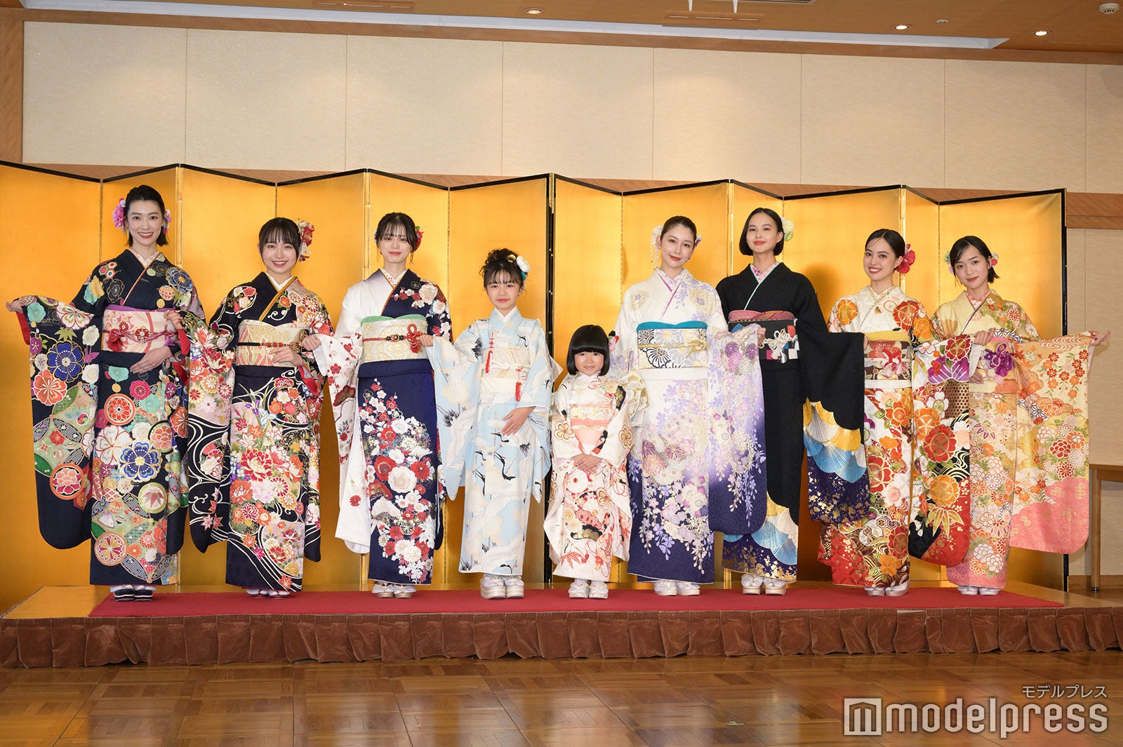 桜井凜、其原有沙、紺野彩夏、浅田芭路、永尾柚乃、結城モエ、白河れい、新関碧、早瀬憩（C）モデルプレス