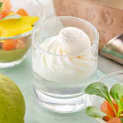 コンラッドアフタヌーンティー with JIMMY CHOO/画像提供:コンラッド東京