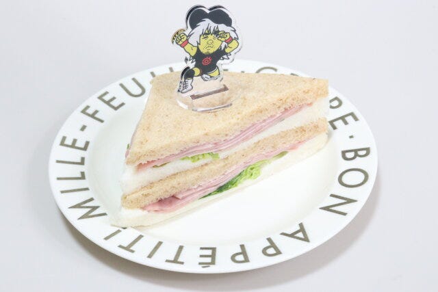 ダイソーのコラボカフェ気分になるフードピック（アクリルスタンド用台座付）