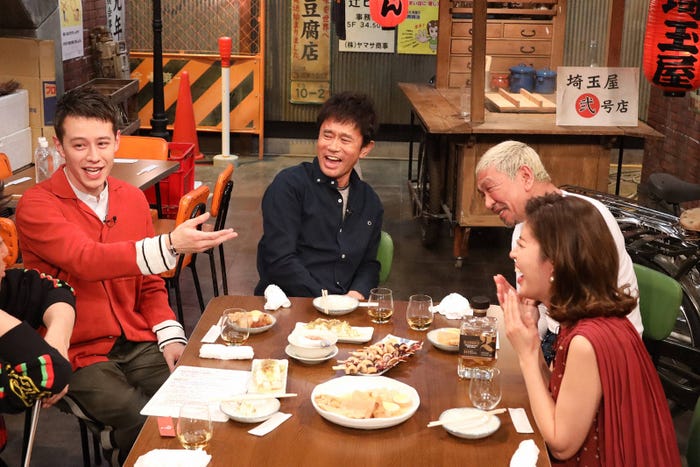 ウエンツ瑛士、浜田雅功、松本人志、神田愛花(C)フジテレビ