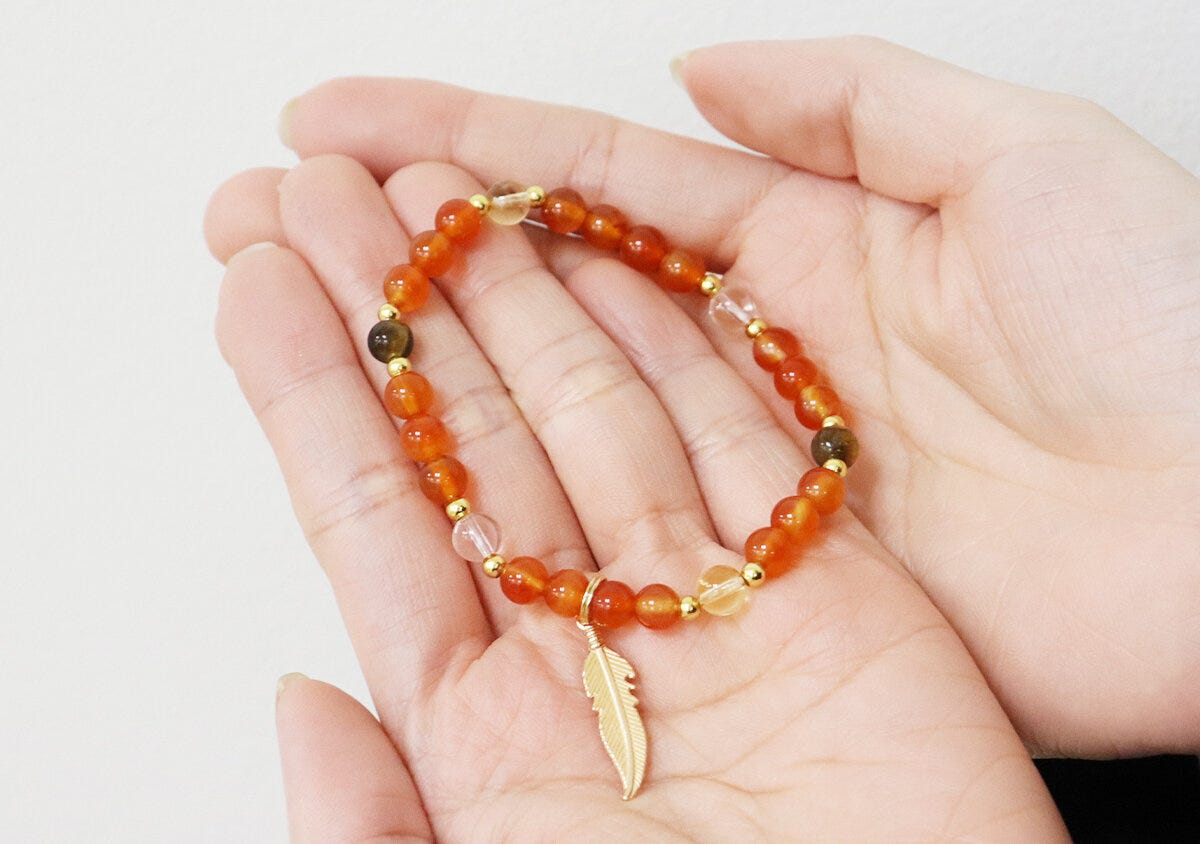 宝島社金運師たかみーブレスレット重さ