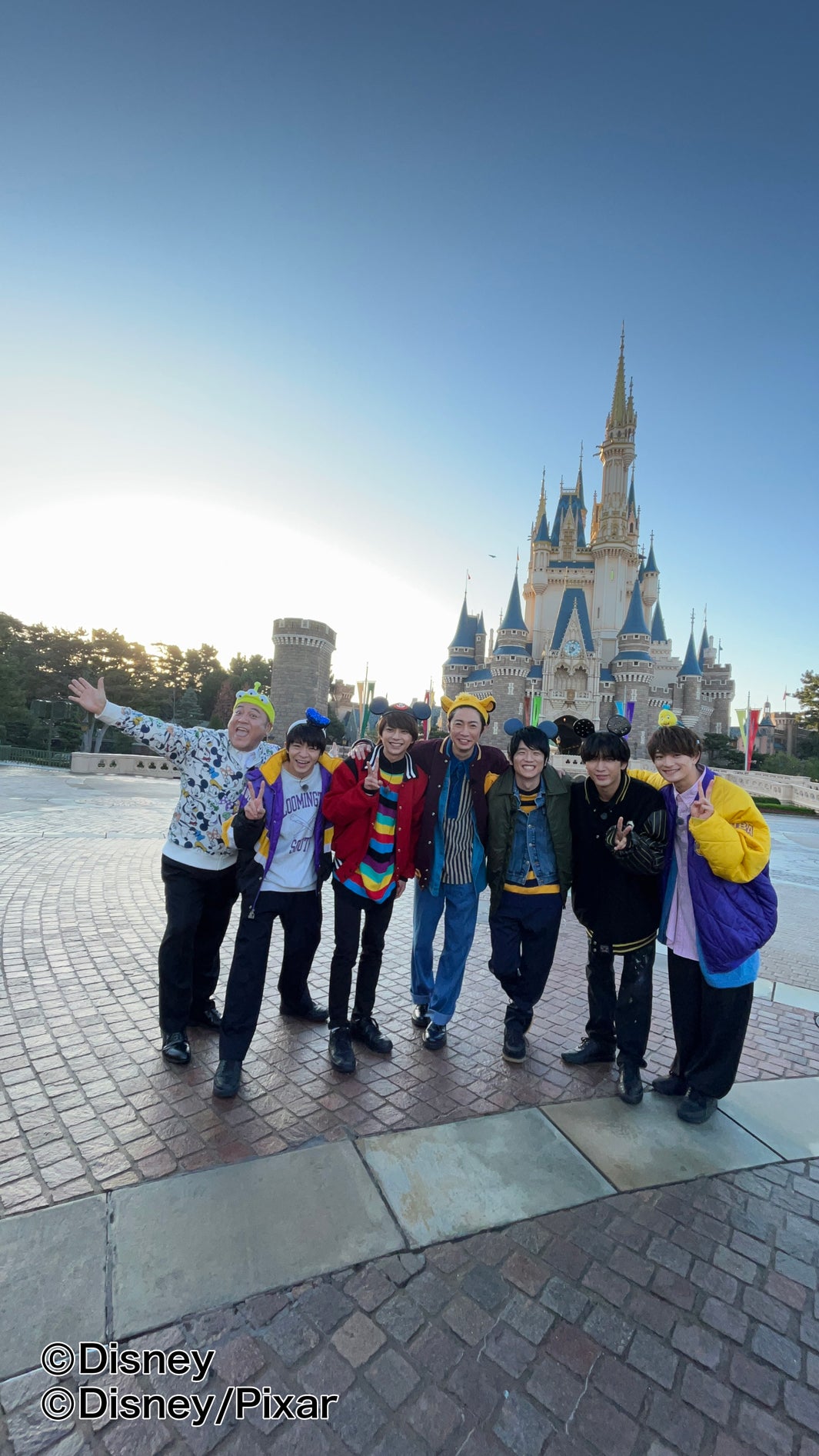 相葉雅紀ら「VS魂」メンバー、シンデレラ城前で集合写真　美 少年・浮所飛貴「夢を与える立場としてもっと頑張りたい」