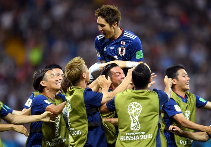 速報 サッカーw杯日本代表 涙の敗退 強豪 ベルギー相手に原口元気 乾貴士がゴール モデルプレス