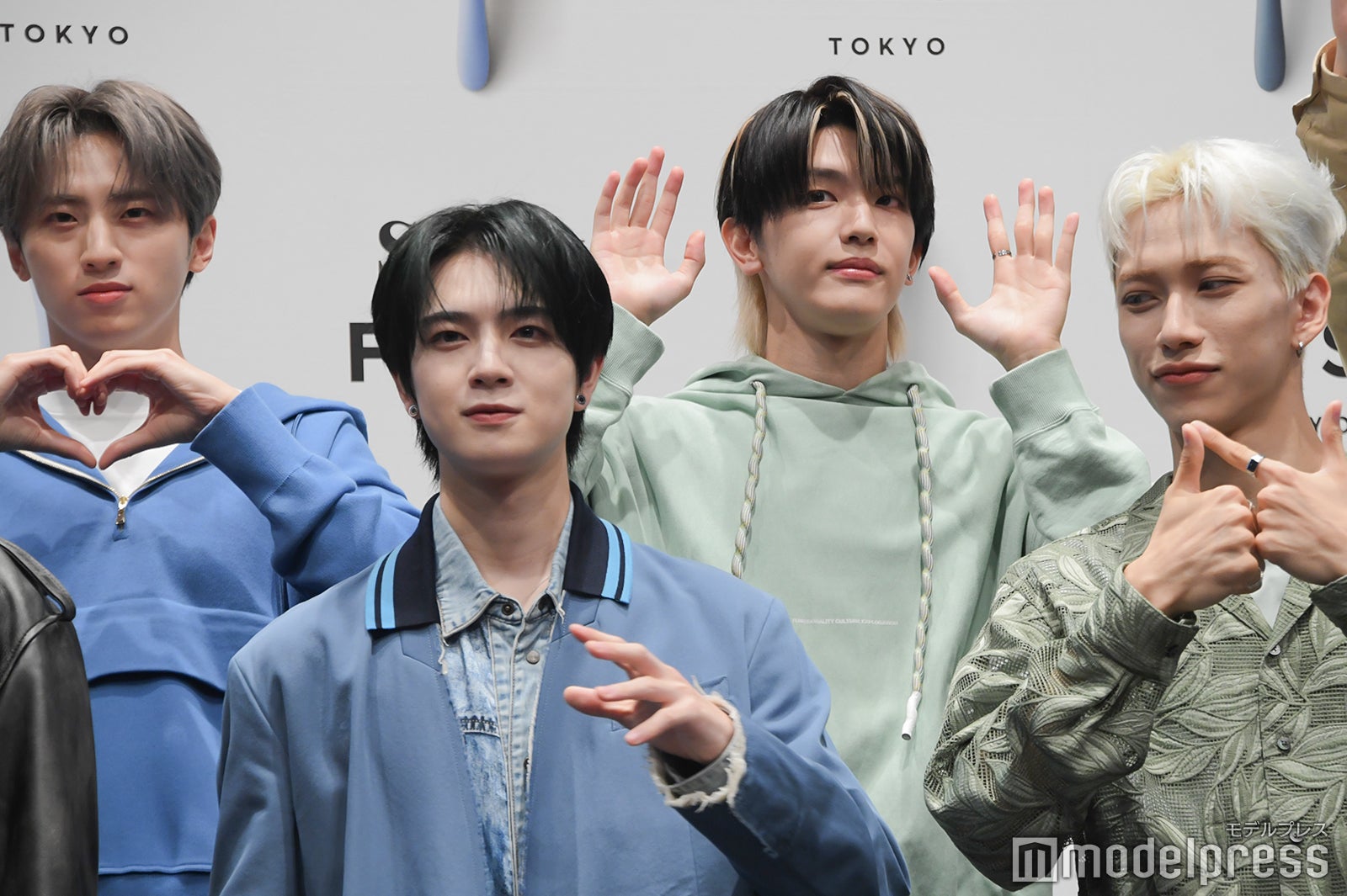 許豊凡、佐野雄大、高塚大夢、池崎理人（C）モデルプレス