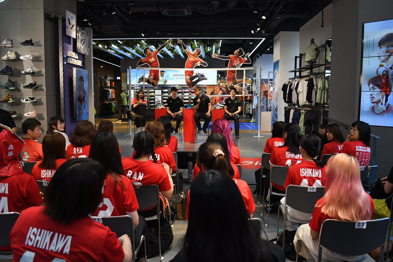 石川祐希選手、西田有志選手、高橋藍選手（提供写真）