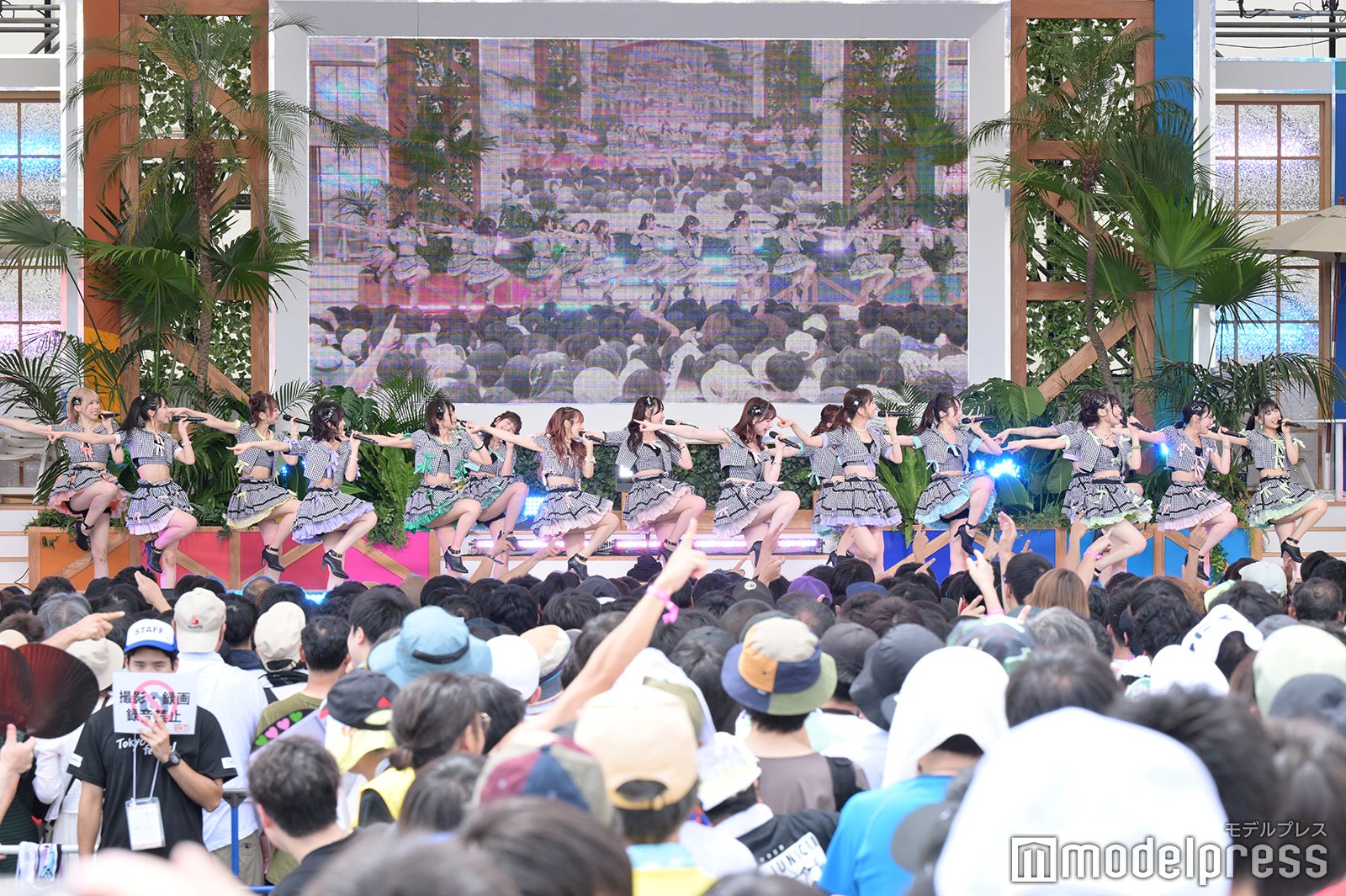 AKB48（C）モデルプレス